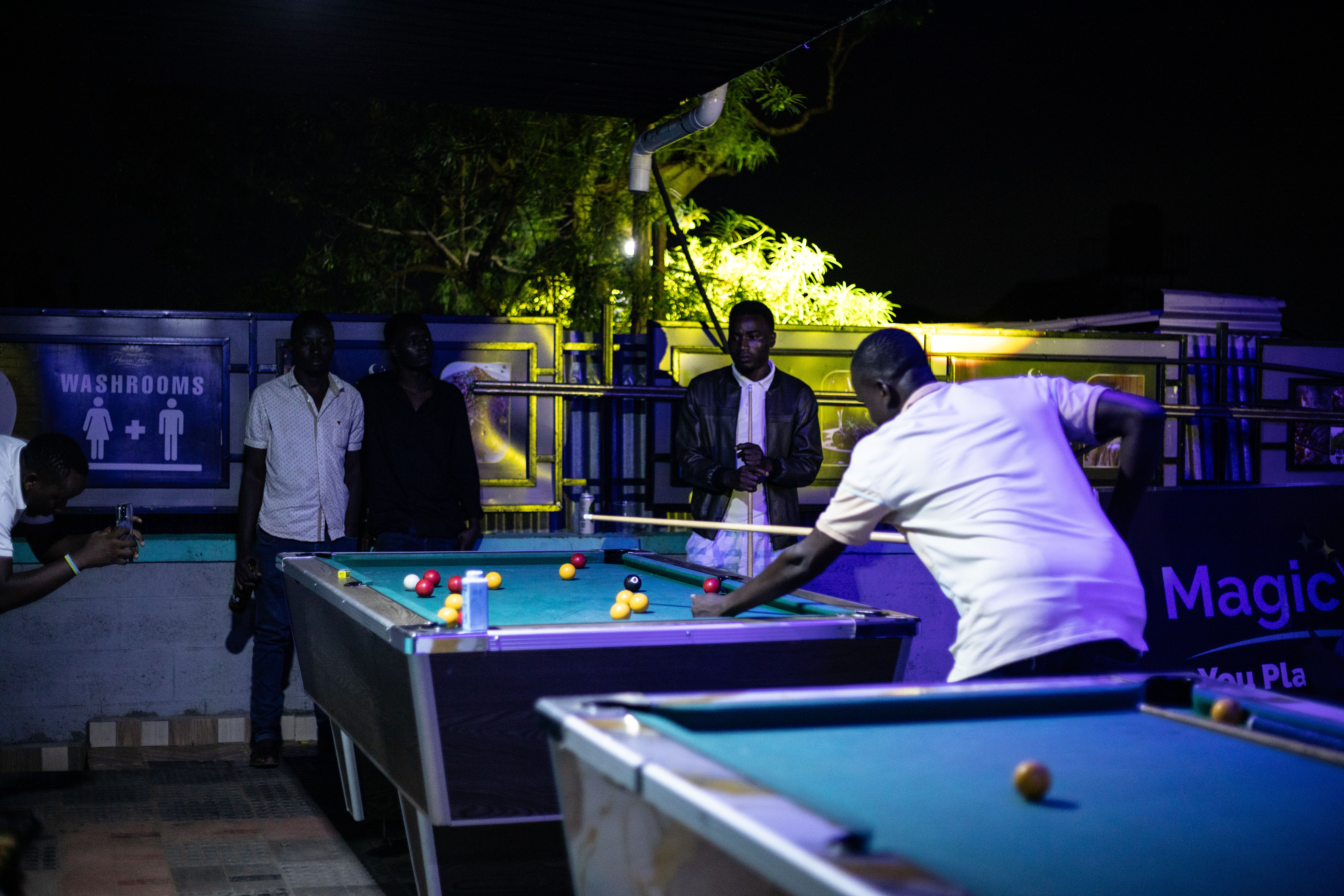 Crowd and nightlife experience